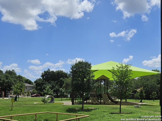 Image 25 of 29 For 1002 Fulton  