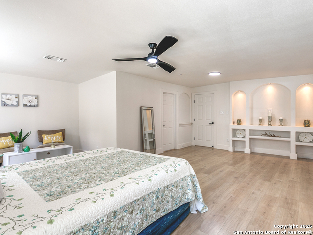 Image 4 of 29 For 1002 Fulton  