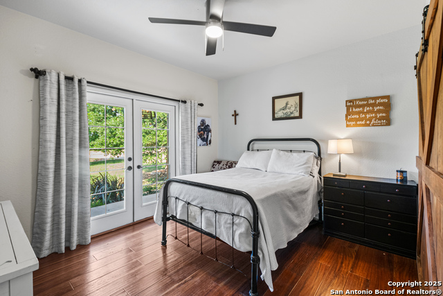Listing photo id 17 for 131 Rio Frio