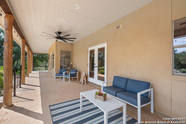 Listing photo id 22 for 131 Rio Frio