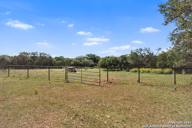 Listing photo id 26 for 131 Rio Frio