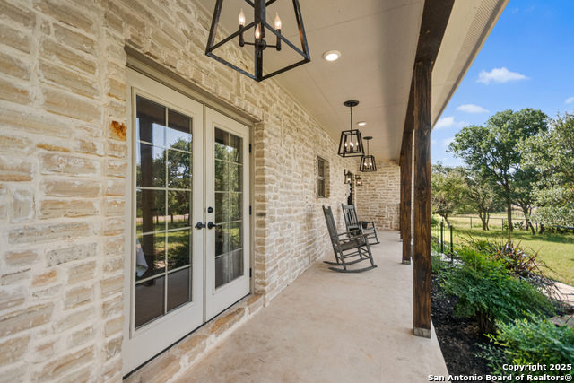Listing photo id 31 for 131 Rio Frio