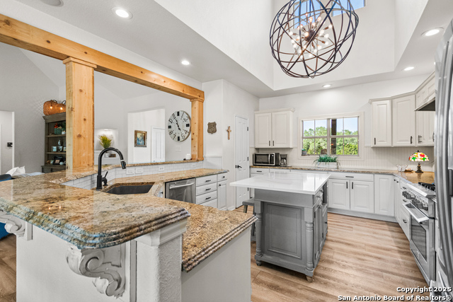 Listing photo id 6 for 131 Rio Frio