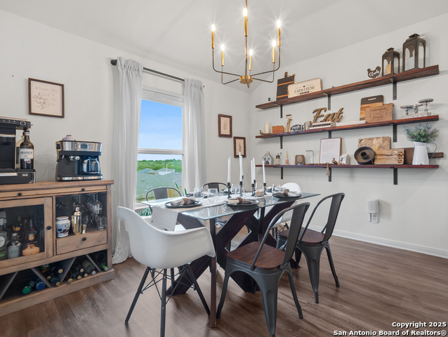 Listing photo id 18 for 6321 Daisy Way