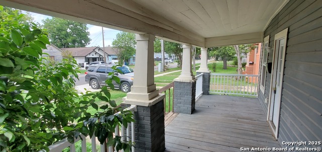 Image 6 of 27 For 615 Delmar  