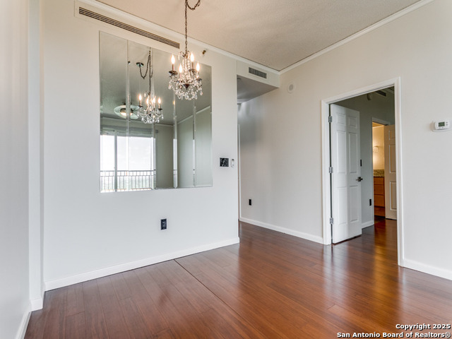 Listing photo id 0 for 1 Towers Park  1803