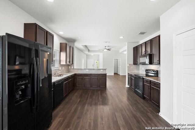 Listing photo id 9 for 7314 Birch Stage