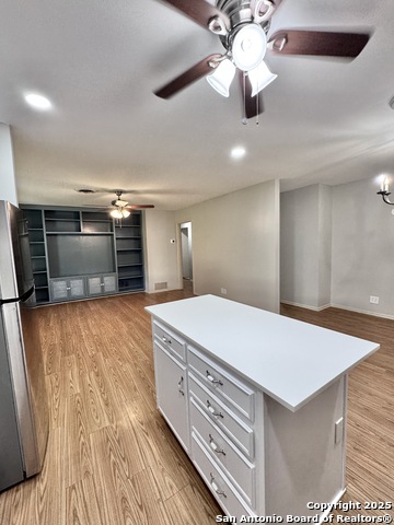 Image 9 of 20 For 5303 Charter Oak Dr
