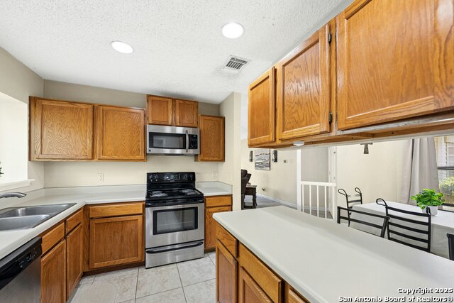 Image 4 of 20 For 9139 Tree Village