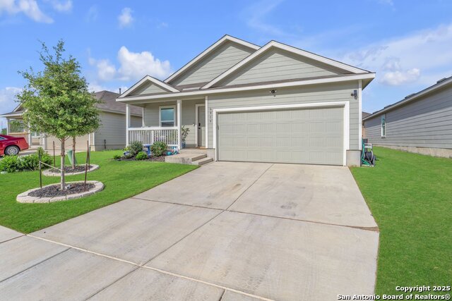Listing photo id 0 for 6919 Pail Place
