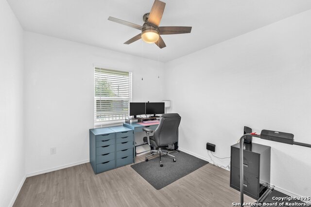 Listing photo id 22 for 6919 Pail Place