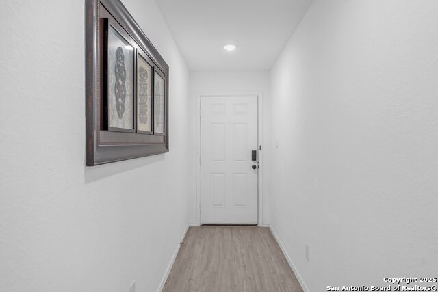Listing photo id 25 for 6919 Pail Place