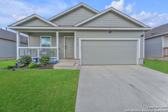 Listing photo id 2 for 6919 Pail Place