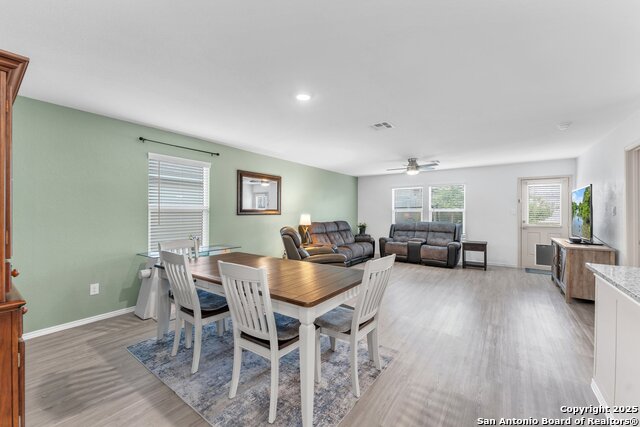 Listing photo id 6 for 6919 Pail Place