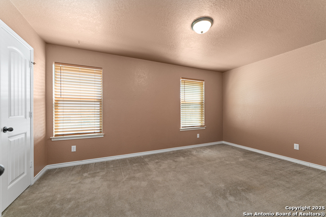 Image 17 of 29 For 583 Pebble Bend
