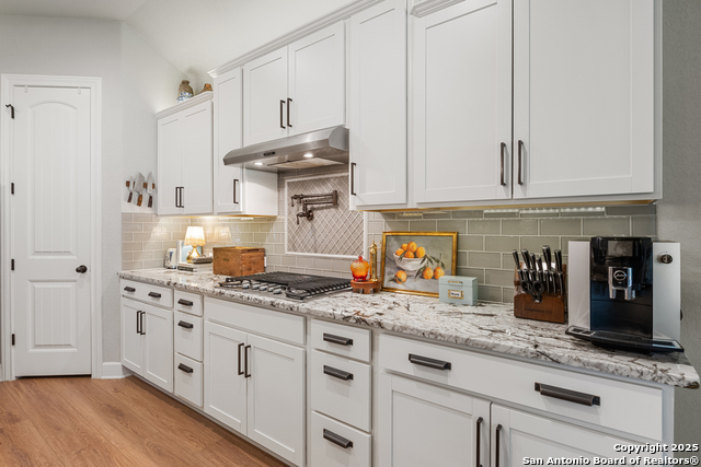 Listing photo id 13 for 227 Woods Of Boerne