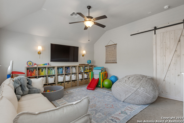 Listing photo id 18 for 227 Woods Of Boerne