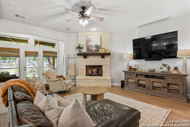 Listing photo id 7 for 227 Woods Of Boerne
