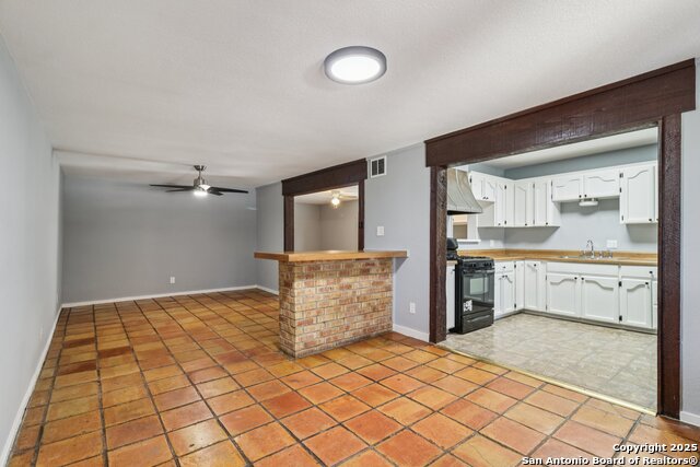 Image 5 of 29 For 119 E Vestal
