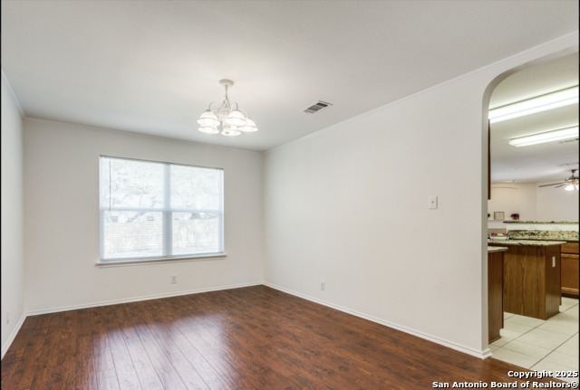 Image 6 of 46 For 11323 Newkirk