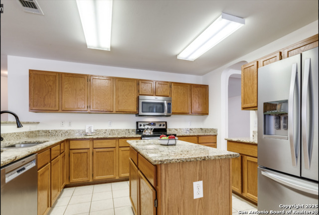 Image 8 of 46 For 11323 Newkirk