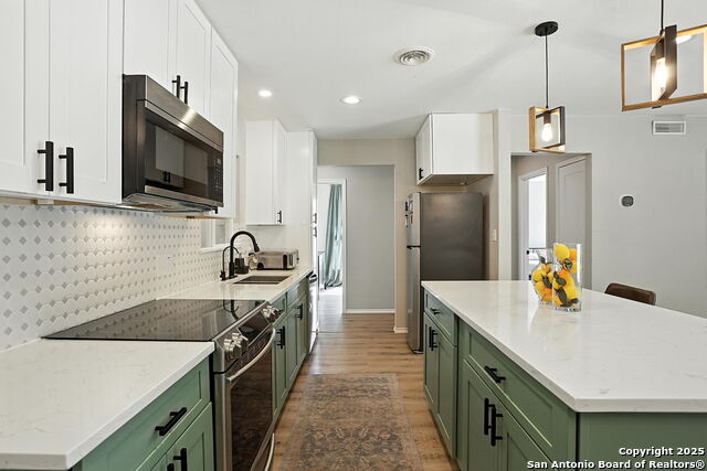 Image 11 of 39 For 619 Olney Dr.