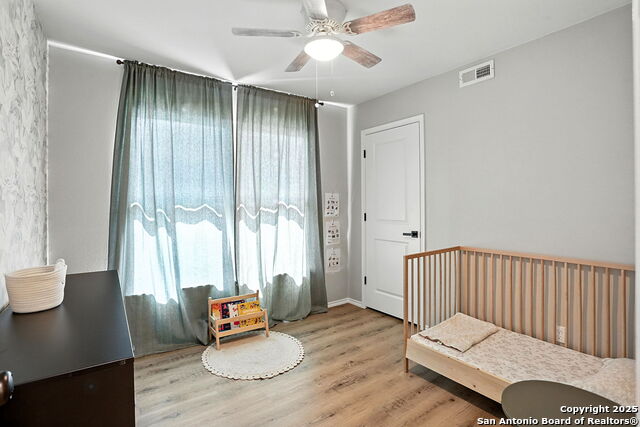 Image 19 of 39 For 619 Olney Dr.