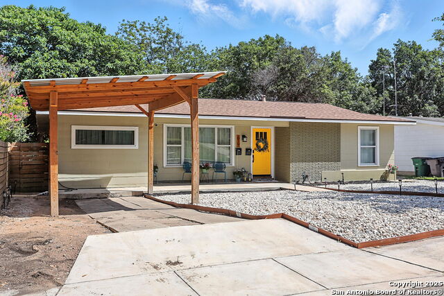 Image 3 of 39 For 619 Olney Dr.
