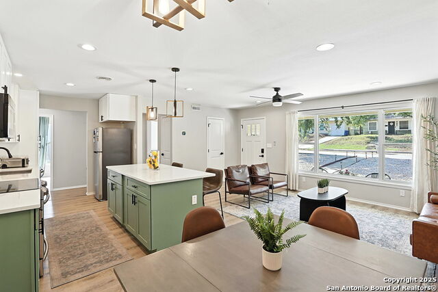 Image 7 of 39 For 619 Olney Dr.