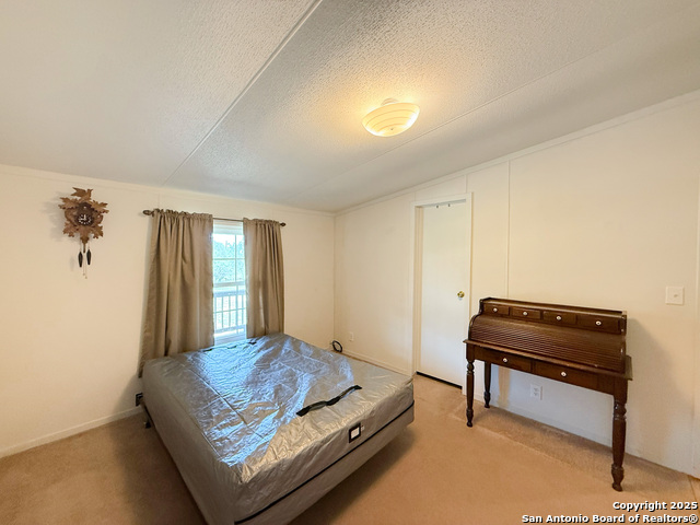 Image 29 of 45 For 227 River Bluff
