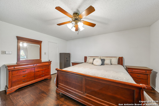 Listing photo id 19 for 8810 Sebec Cir