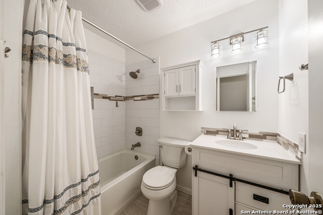 Listing photo id 22 for 8810 Sebec Cir