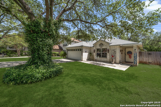 Listing photo id 2 for 8810 Sebec Cir