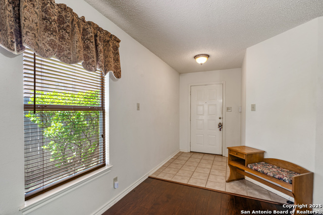 Listing photo id 4 for 8810 Sebec Cir