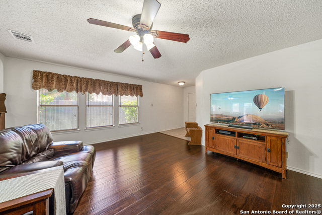 Listing photo id 7 for 8810 Sebec Cir