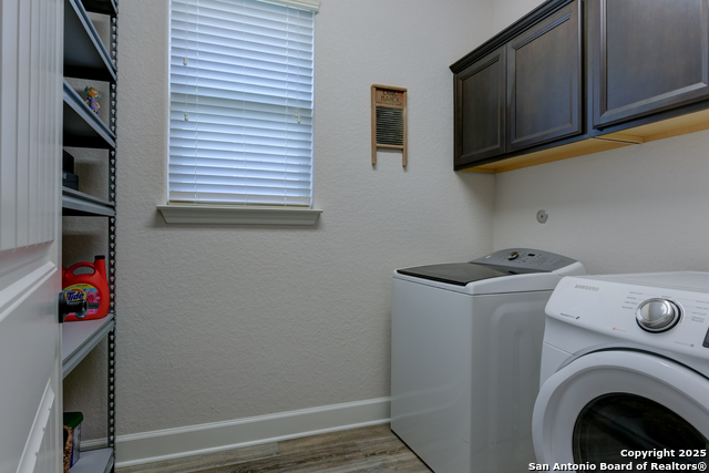 Listing photo id 12 for 28914 Throssel