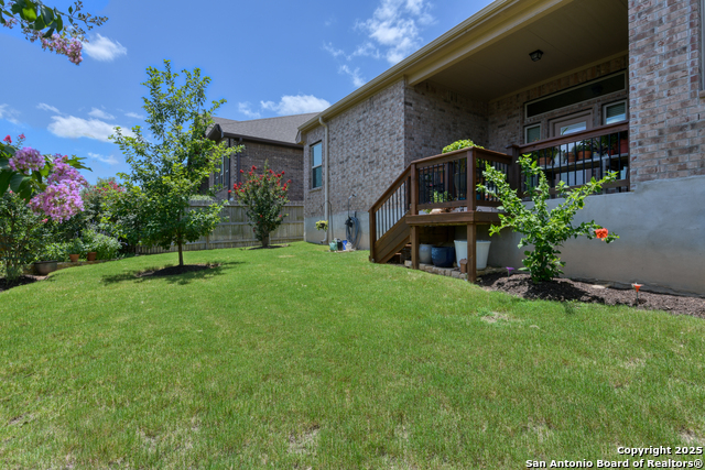 Listing photo id 31 for 28914 Throssel