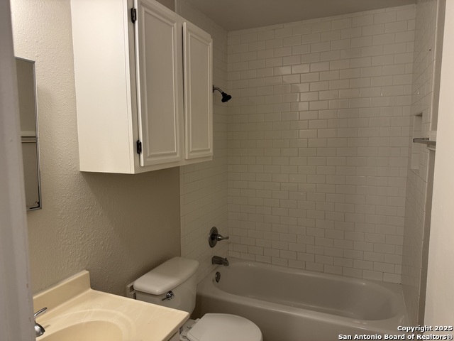 Image 14 of 16 For 543 Queen Anne  1
