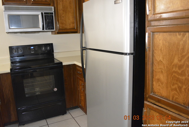 Image 19 of 21 For 4107 Medical Dr  8204