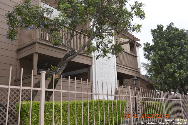Image 4 of 21 For 4107 Medical Dr  8204