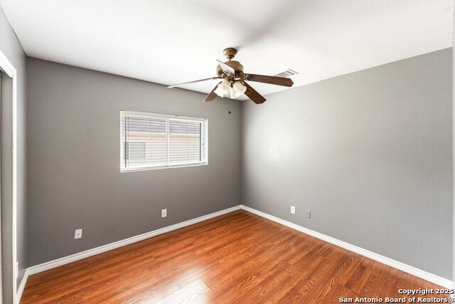 Image 14 of 40 For 108 Willow Way S
