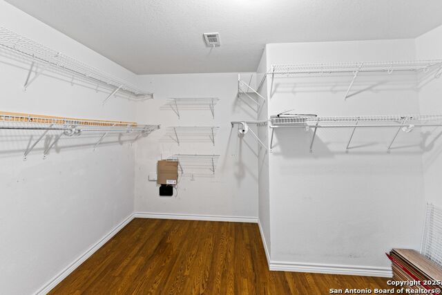Image 20 of 40 For 108 Willow Way S