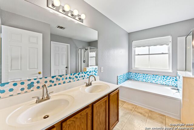 Image 22 of 40 For 108 Willow Way S