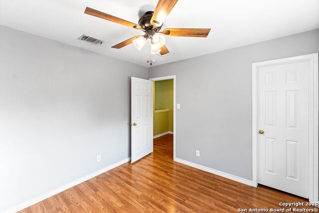 Image 34 of 40 For 108 Willow Way S