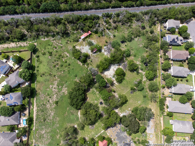 Listing photo id 22 for 16315 Lookout