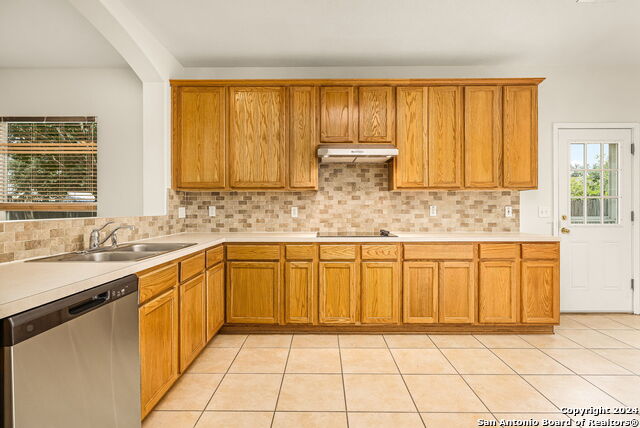Image 10 of 31 For 958 River Terrace