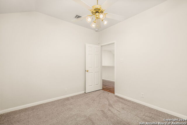 Image 25 of 31 For 958 River Terrace