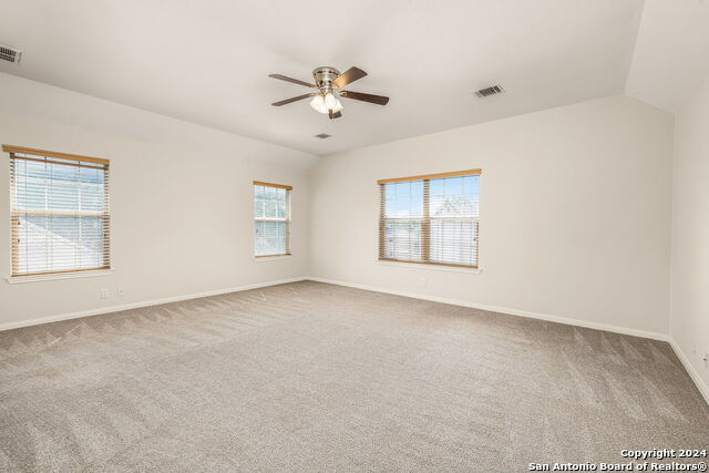 Image 26 of 31 For 958 River Terrace