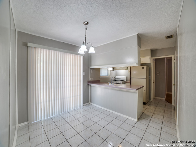 Image 6 of 12 For 5202 Oldstead St.