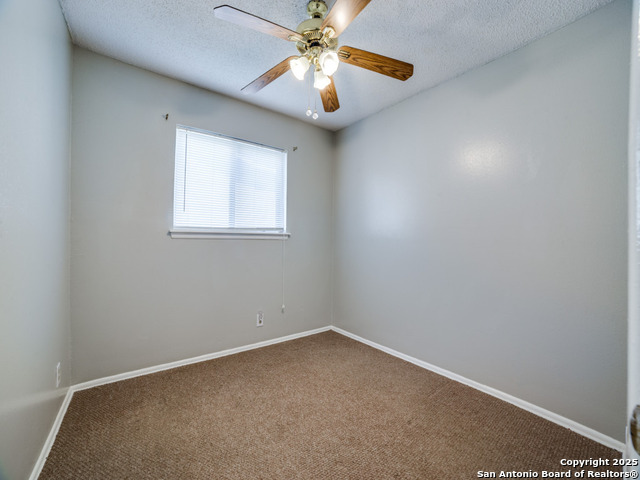 Image 9 of 12 For 5202 Oldstead St.